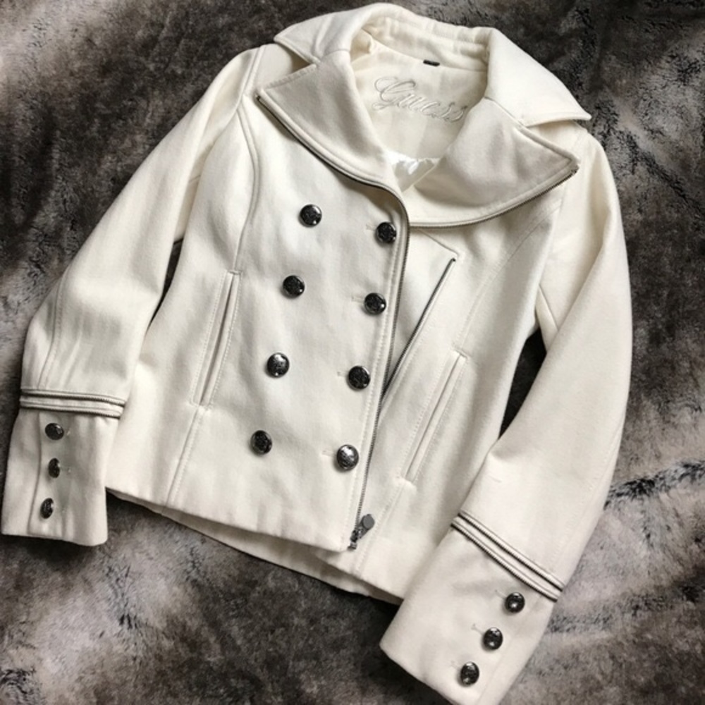 White/cream guess coat